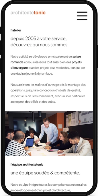 Mockup mobile d'une page web pour un atelier d'architecture