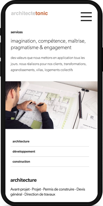 Mockup mobile d'une page web pour un atelier d'architecture