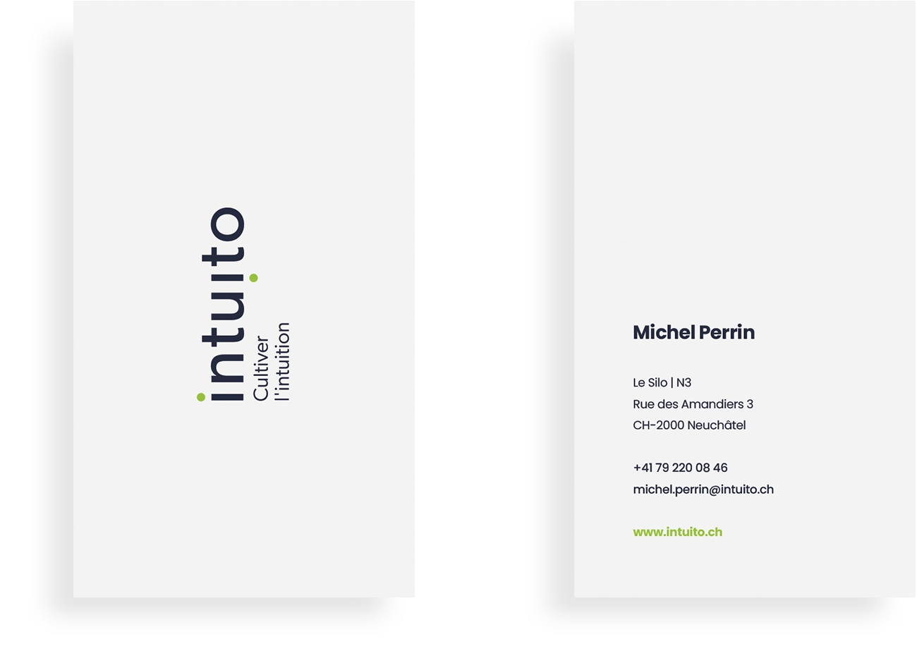 Carte de visite recto-verso de Intuito, entreprise dédiée à l'accompagnement des dirigeants d'entreprise.